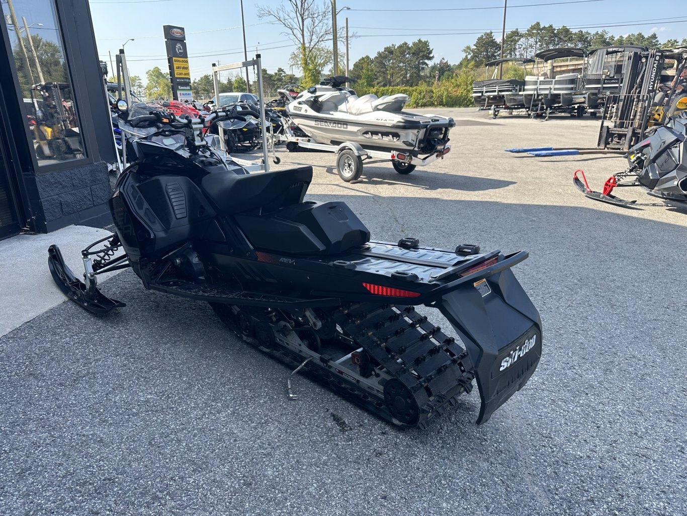 2017 Ski Doo Renegade X 850