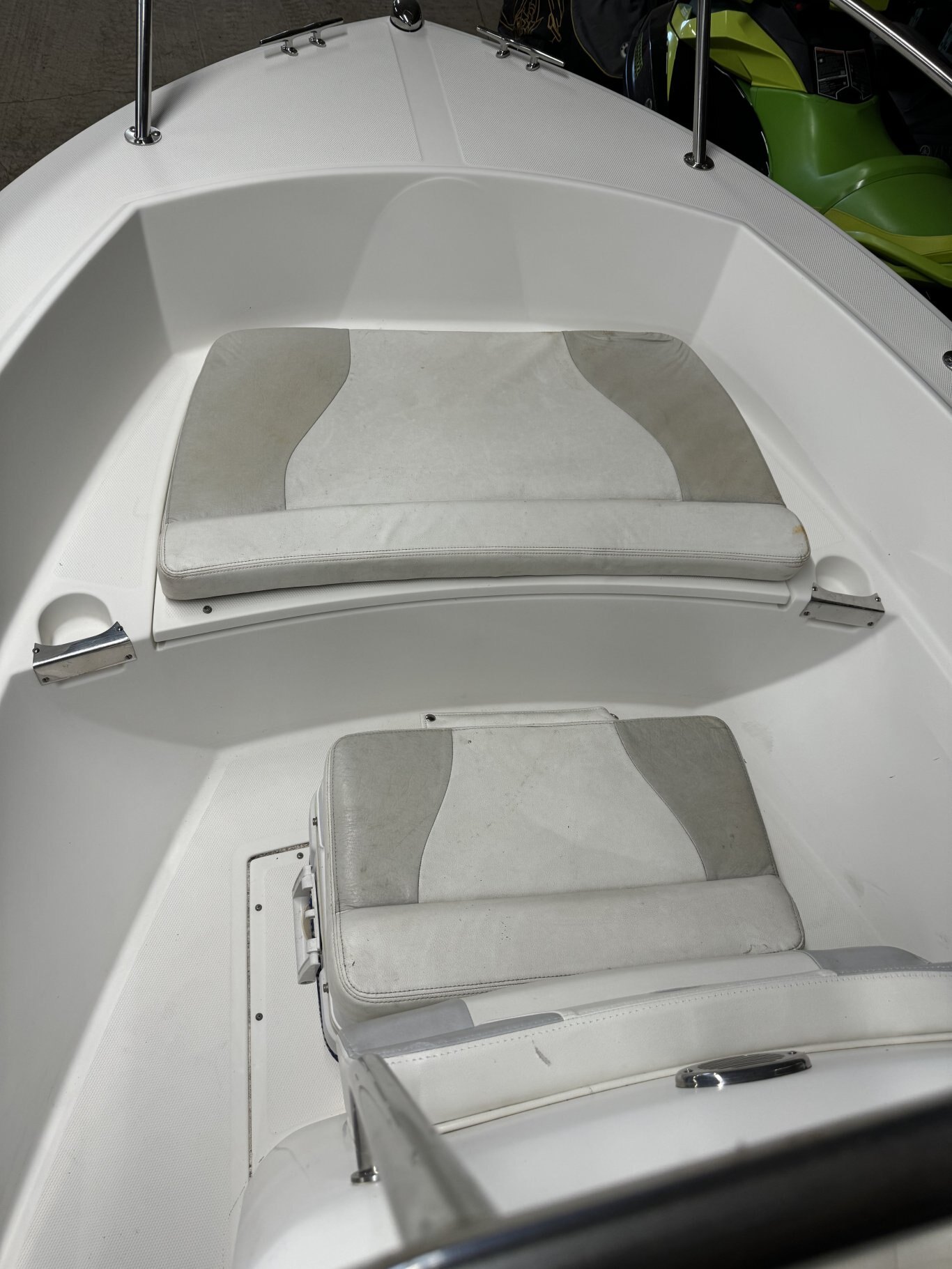 2010 Edge Water Center Console 17'