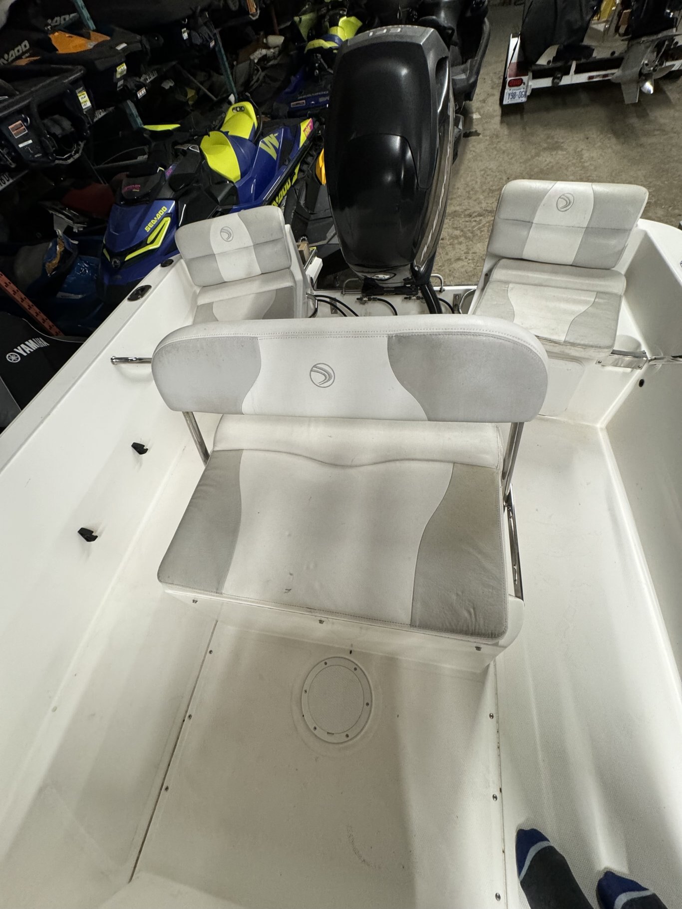 2010 Edge Water Center Console 17'