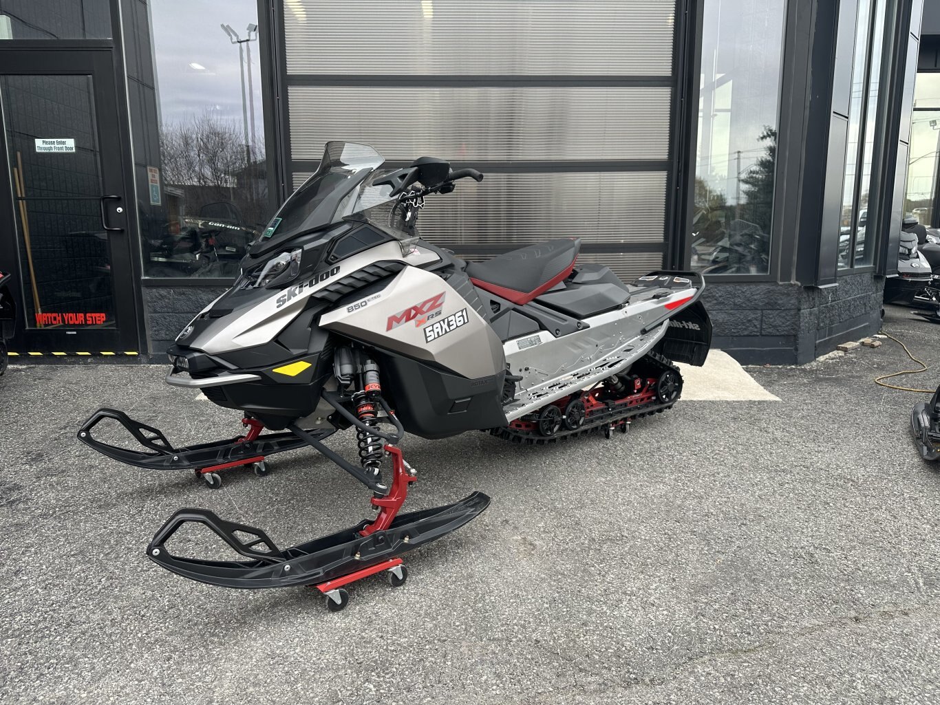 2023 Ski-Doo MXZ XRS 850