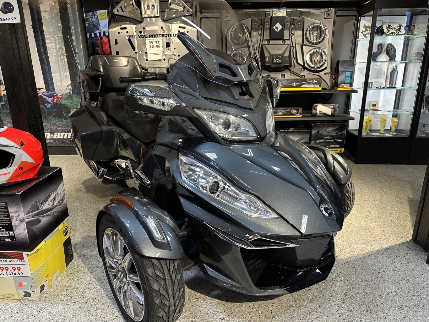 2018 Can-Am Roadster RT Limited