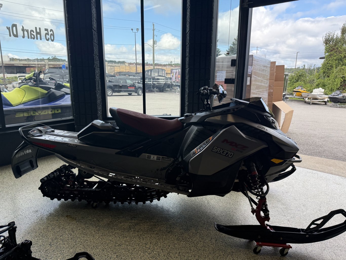 2023 Ski Doo MXZ XRS 129 850