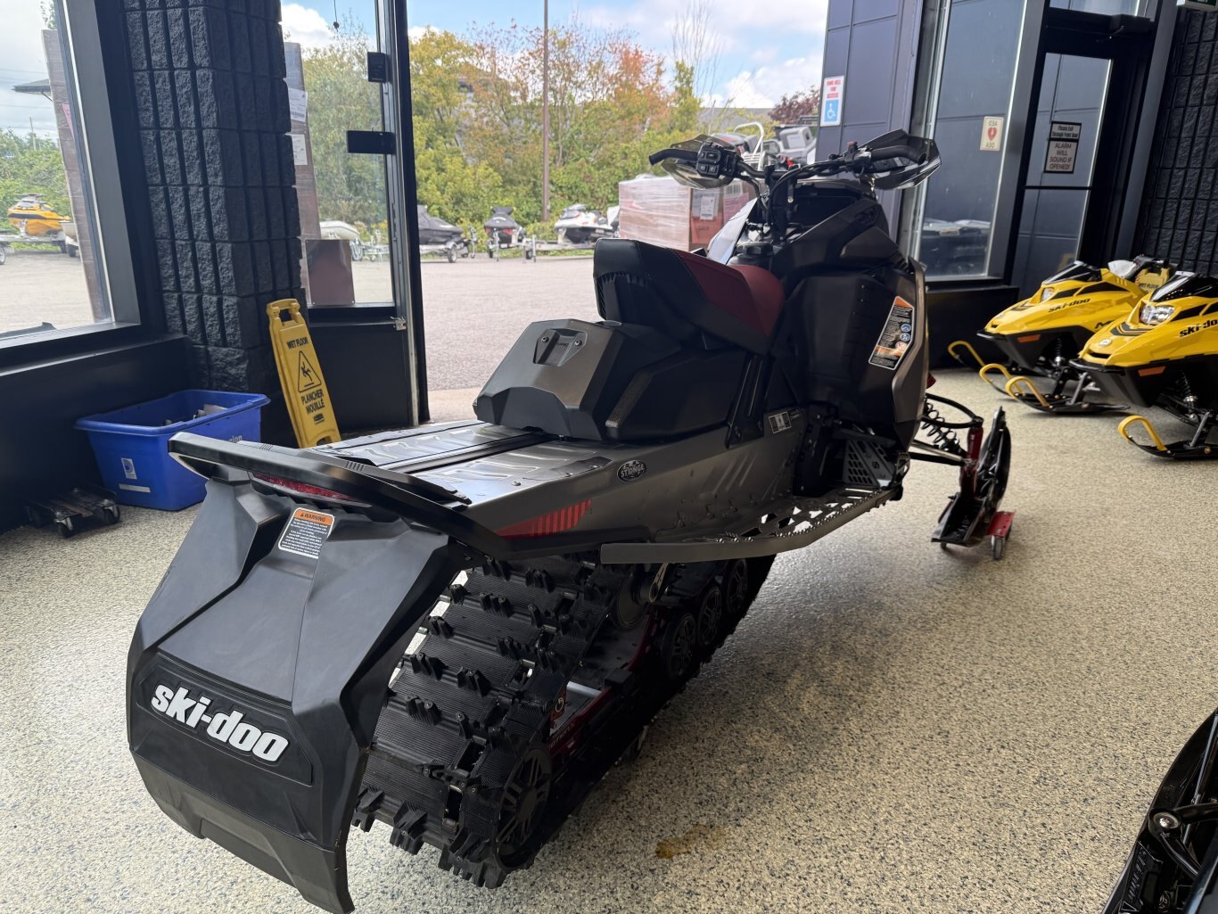 2023 Ski Doo MXZ XRS 129 850