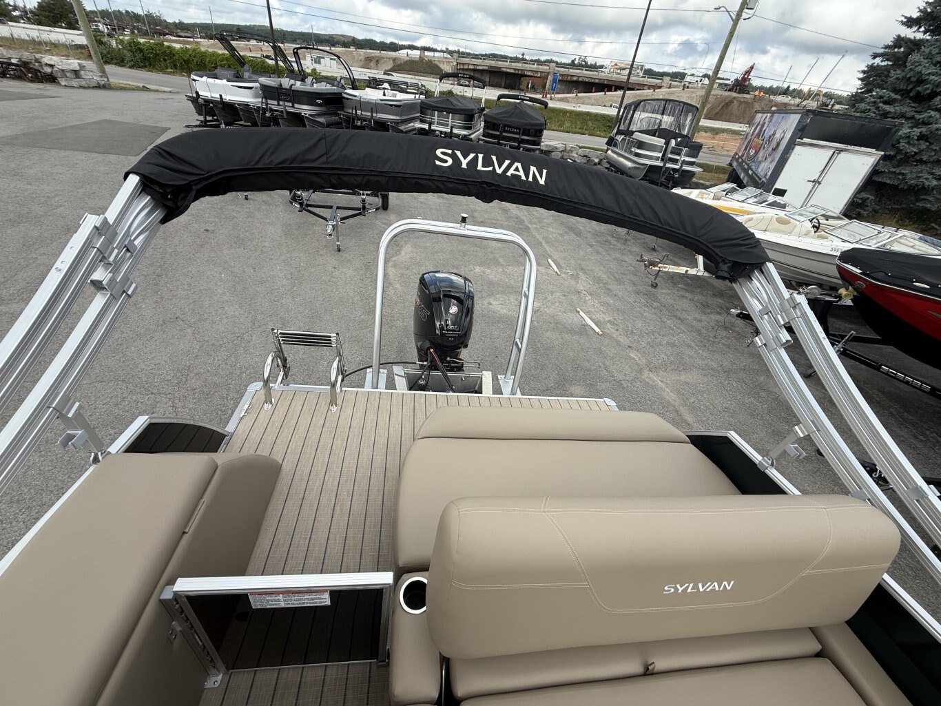 2026 Sylvan Mirage 8520 CLZ DH