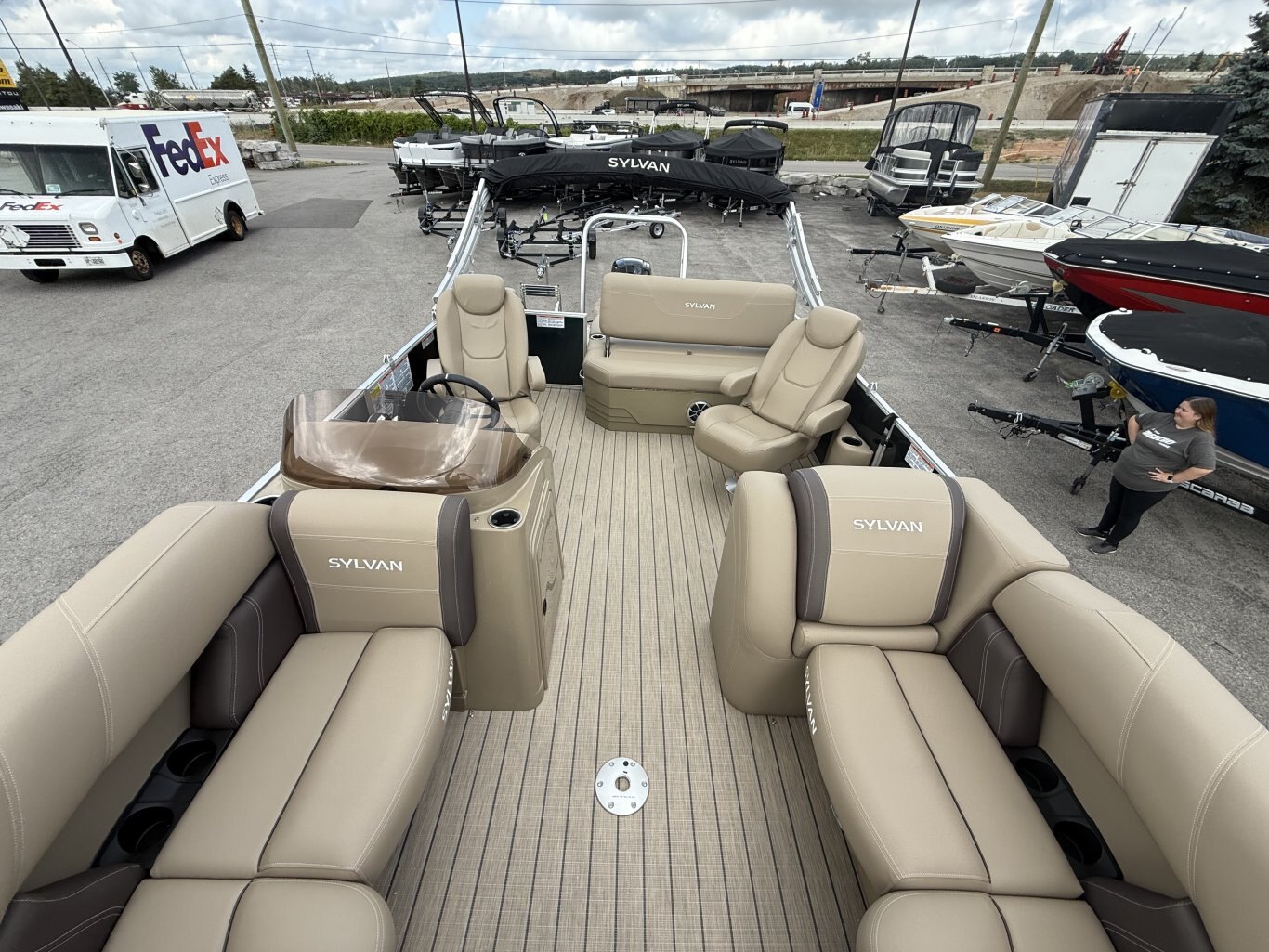 2026 Sylvan Mirage 8520 CLZ DH