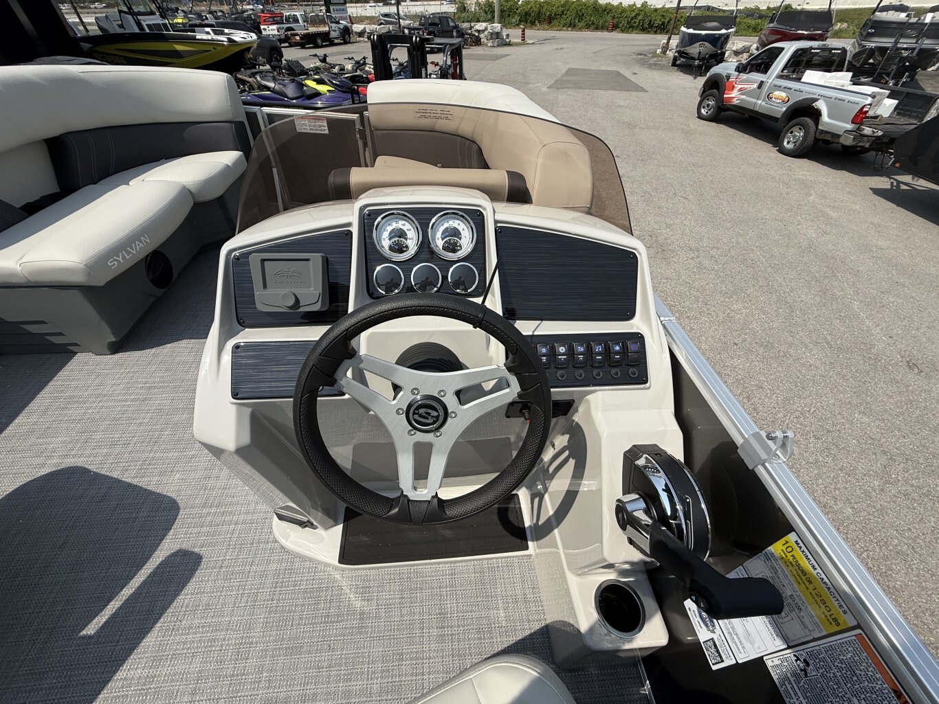 2026 Sylvan Mirage 820 LZ