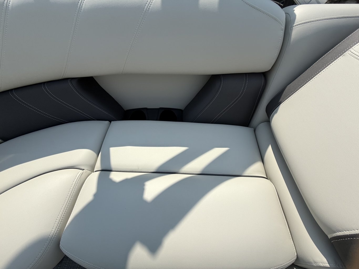 2026 Sylvan Mirage 820 LZ