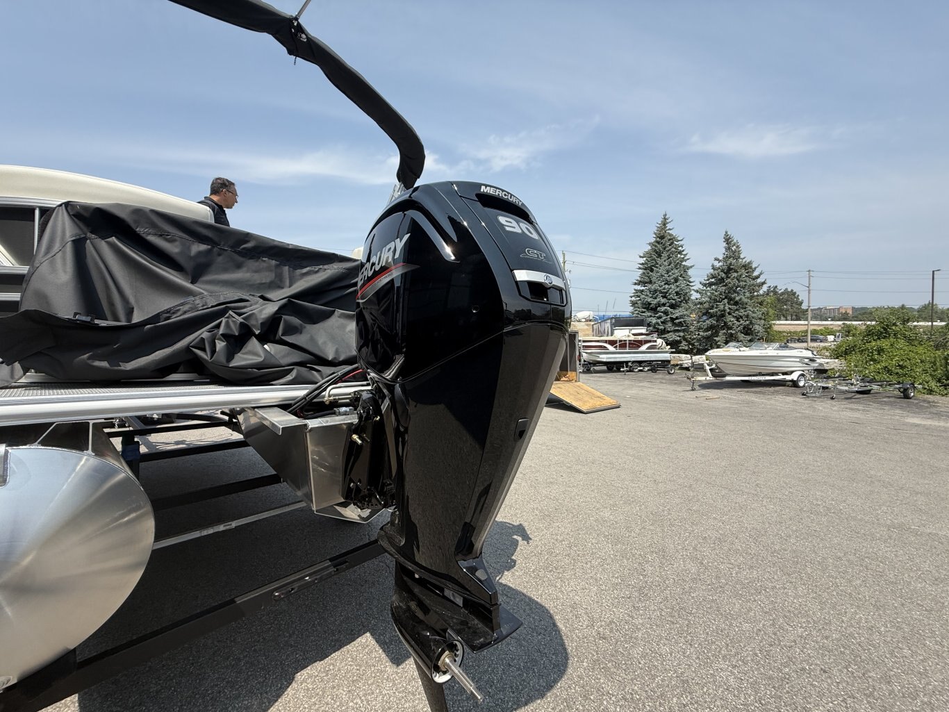 2026 Sylvan Mirage 820 LZ