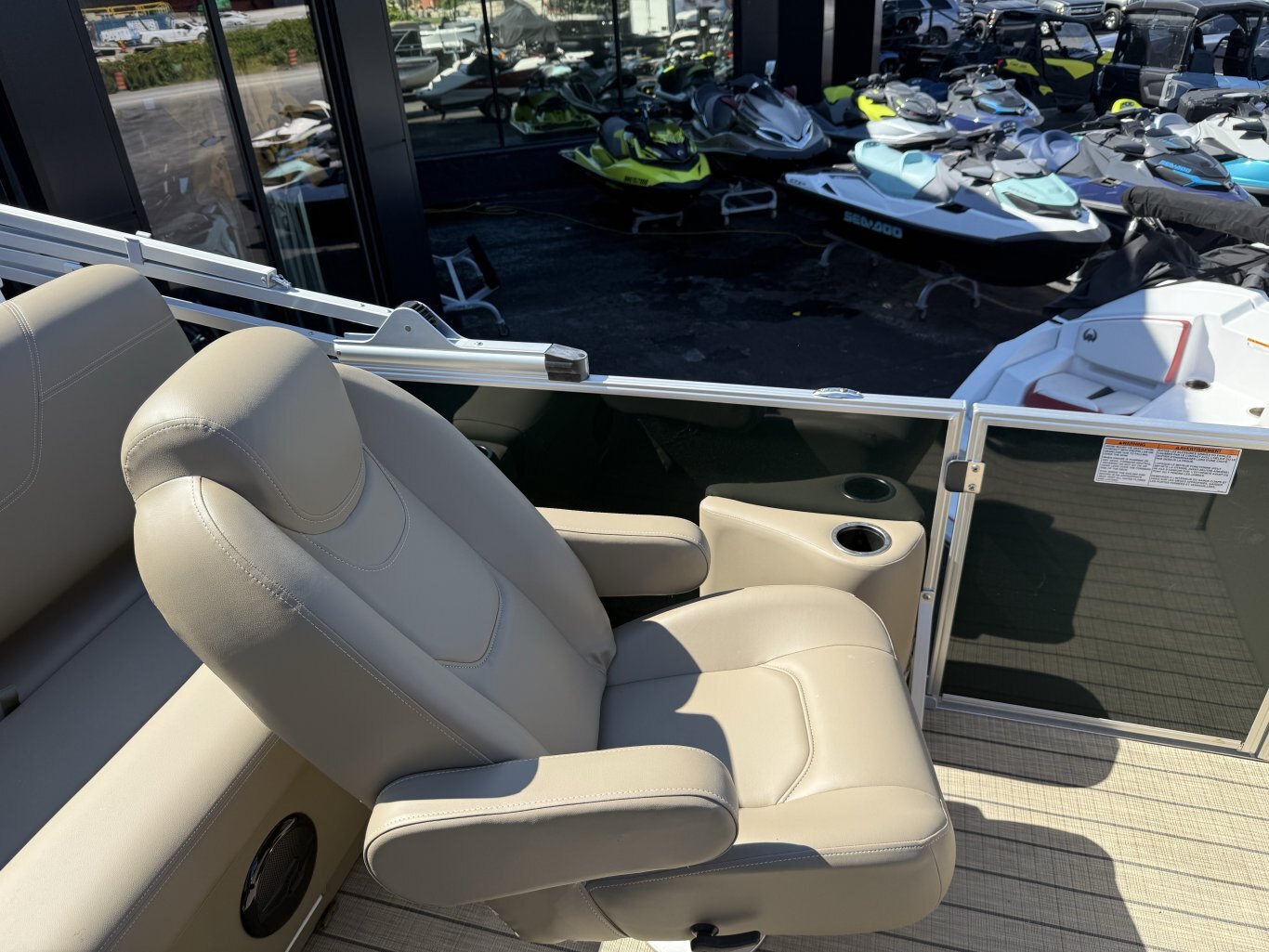 2026 Sylvan Mirage 8520 CLZ DH Tri Toon 115HP