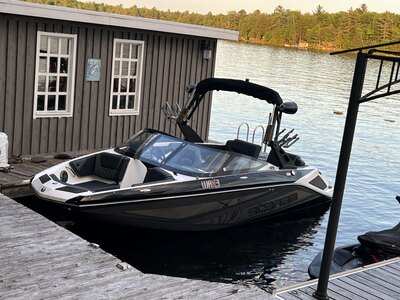 2022 Scarab 195 Wake/Surf 300HP