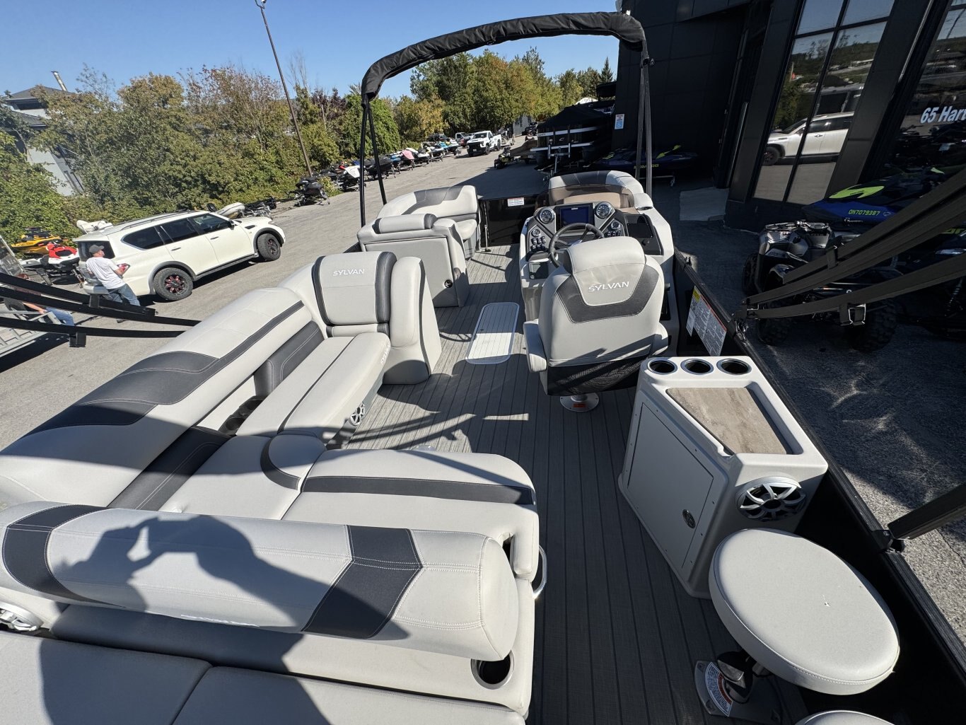 2025 Sylvan L3 DLZ Bar 300HP DEMO