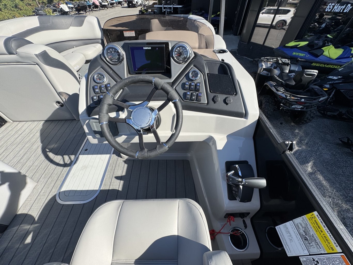 2025 Sylvan L3 DLZ Bar 300HP DEMO