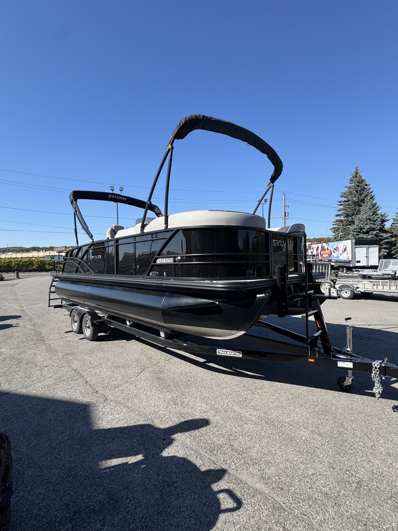 2025 Sylvan L3 DLZ Bar 300HP DEMO