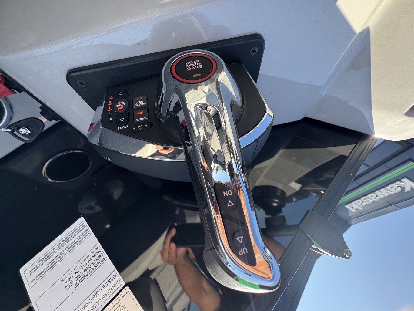 2025 Sylvan L3 DLZ Bar 300HP DEMO