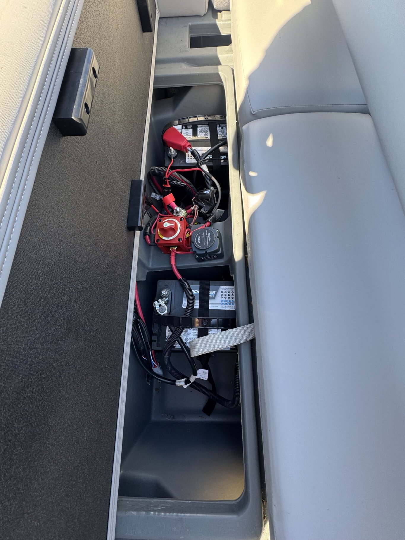 2025 Sylvan L3 DLZ Bar 300HP DEMO