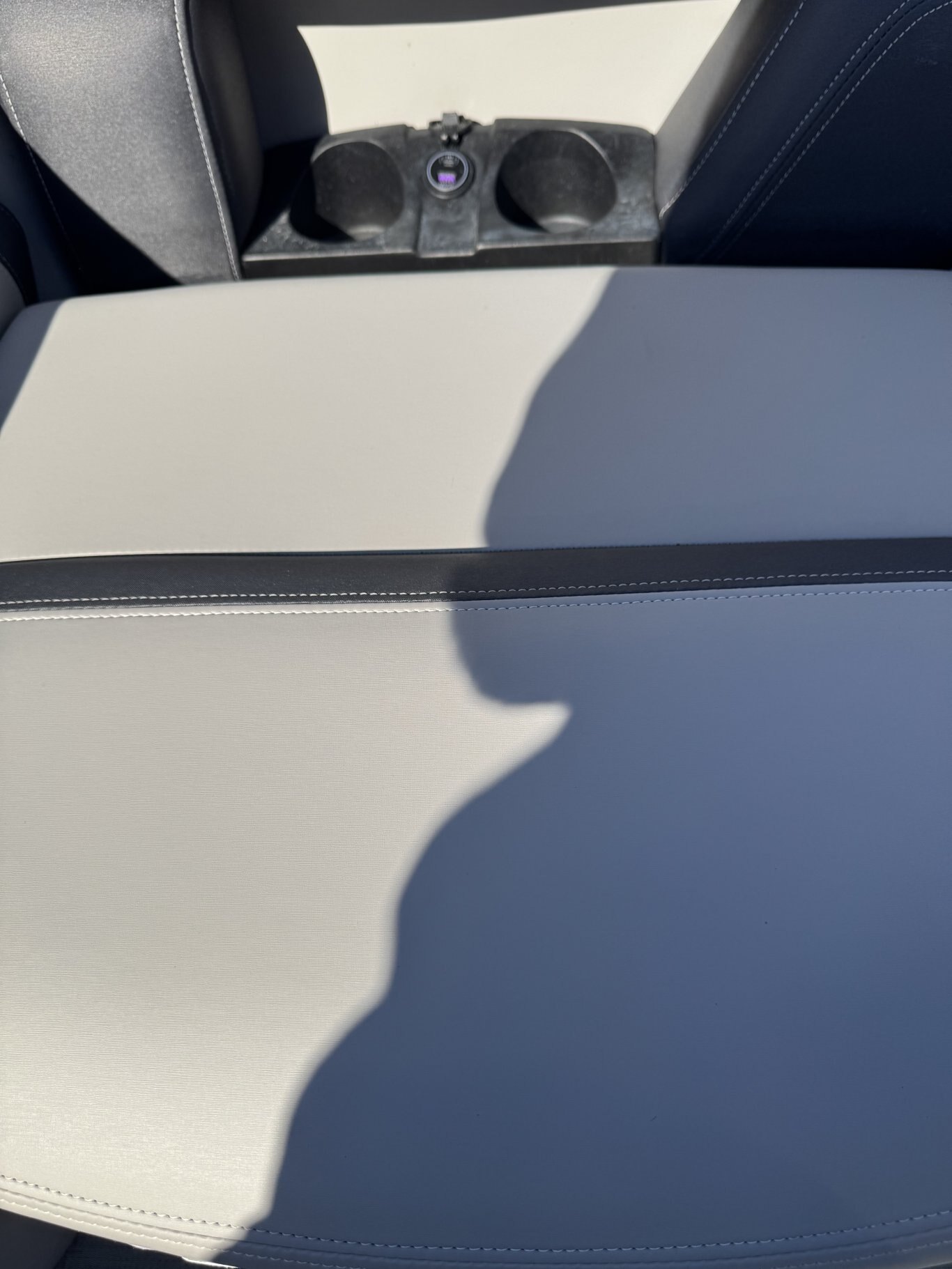 2025 Sylvan L3 DLZ Bar 300HP DEMO