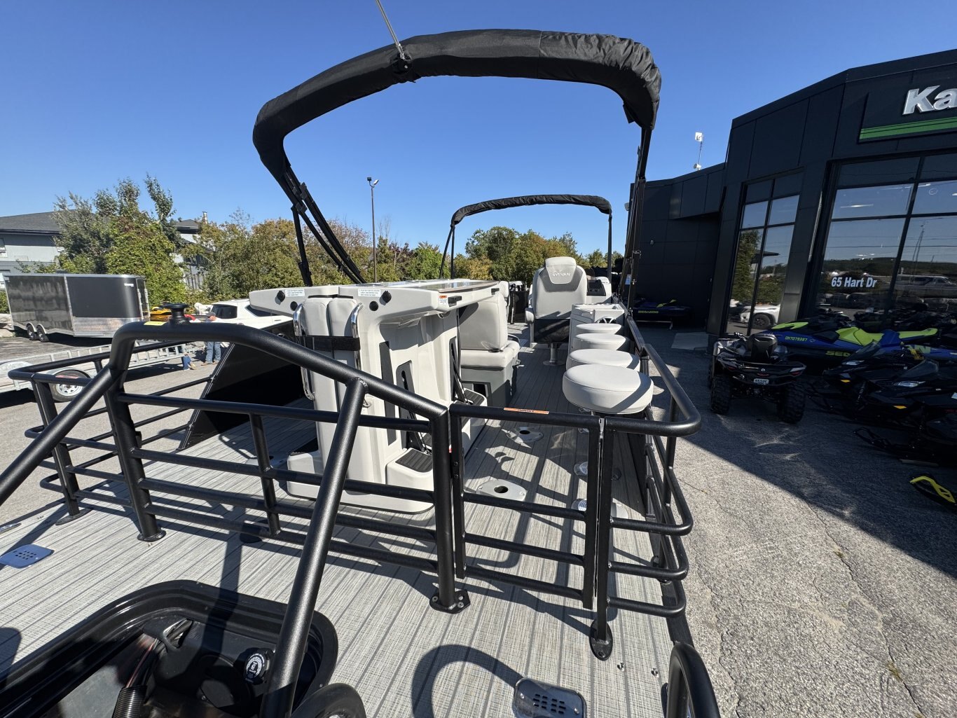 2025 Sylvan L3 DLZ Bar 300HP DEMO