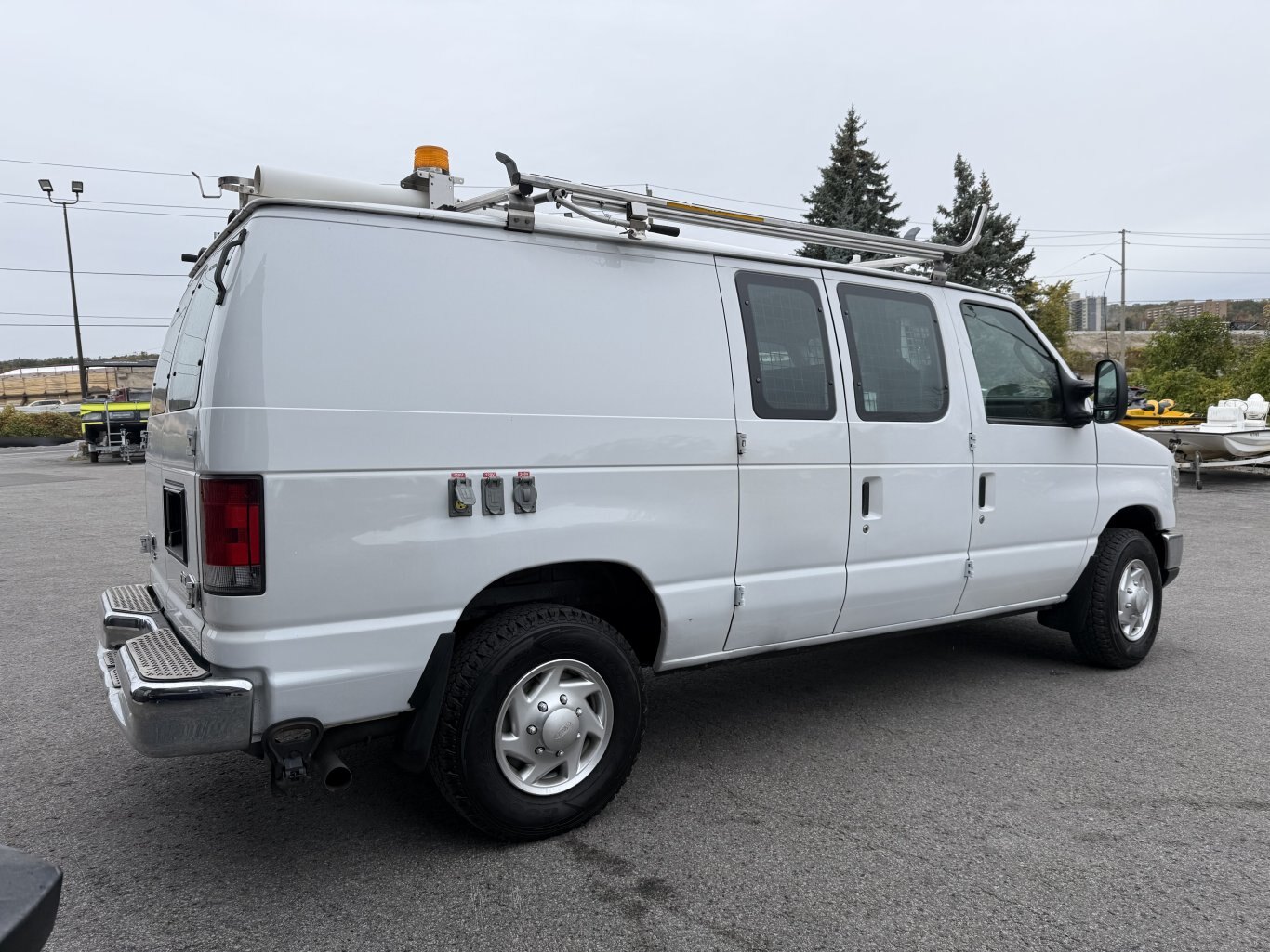 2012 Ford E350 Super Duty
