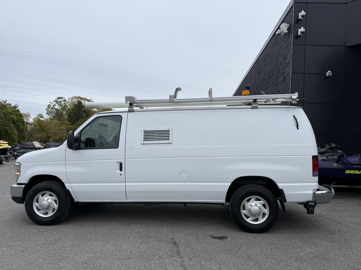 2012 Ford E350 Super Duty