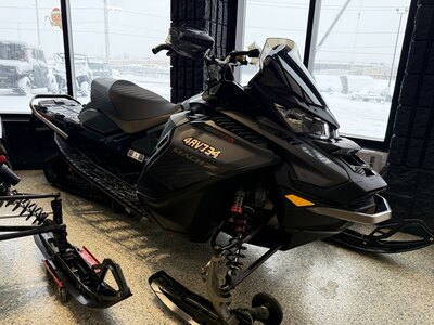 2022 Ski-Doo Mach Z 900