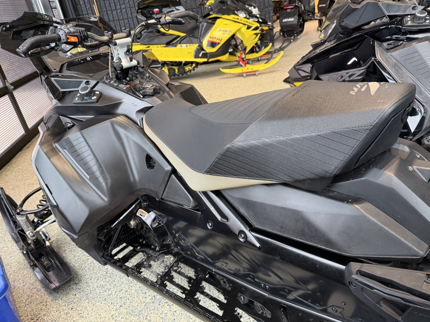 2022 Ski Doo Mach Z 900
