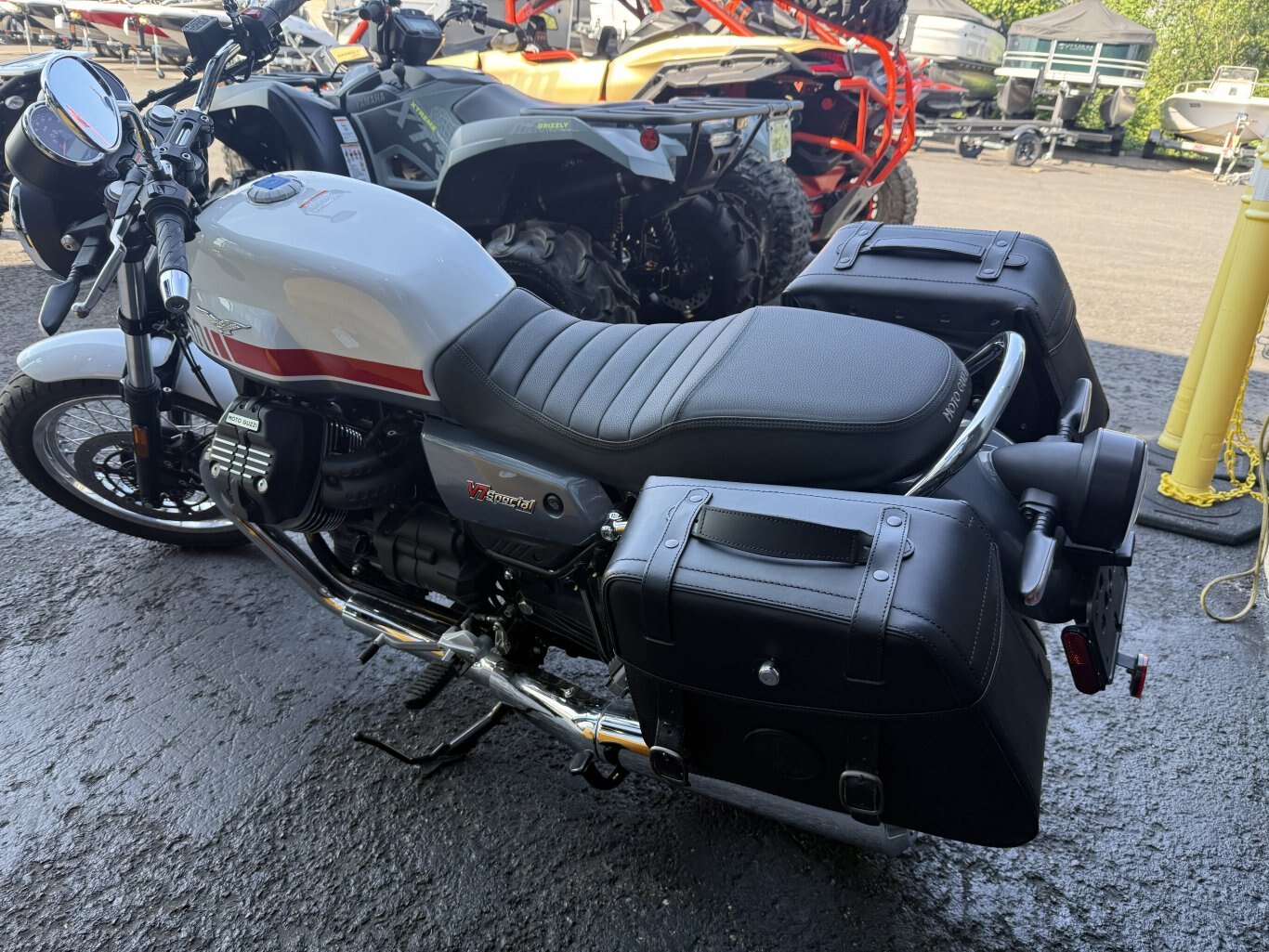 2023 Moto Guzzi V7 Special 850CC