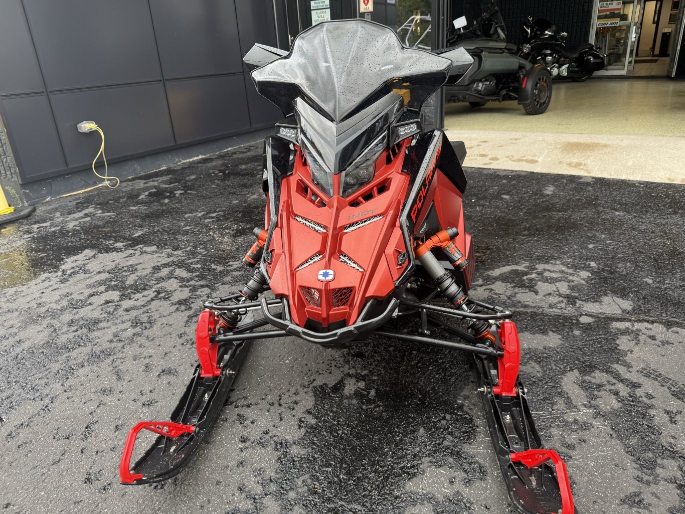 2025 Polaris VR1 Dynamic