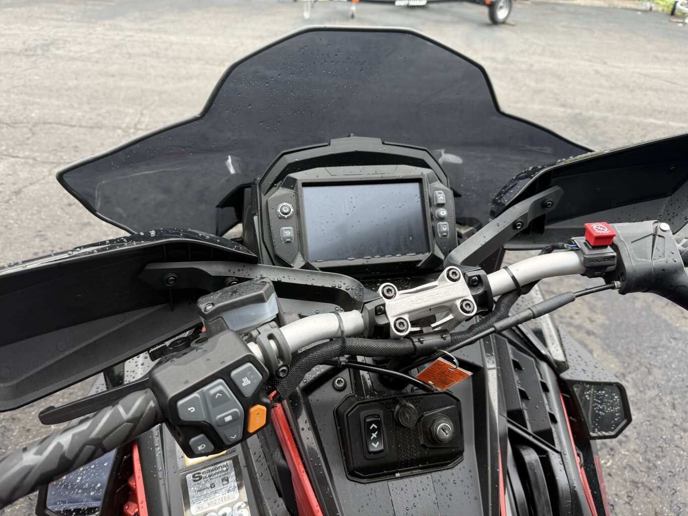 2025 Polaris VR1 Dynamic