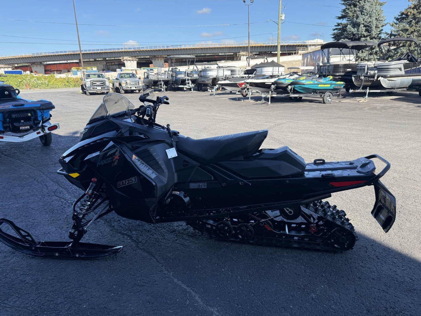 2024 Ski Doo MXZ X 600R