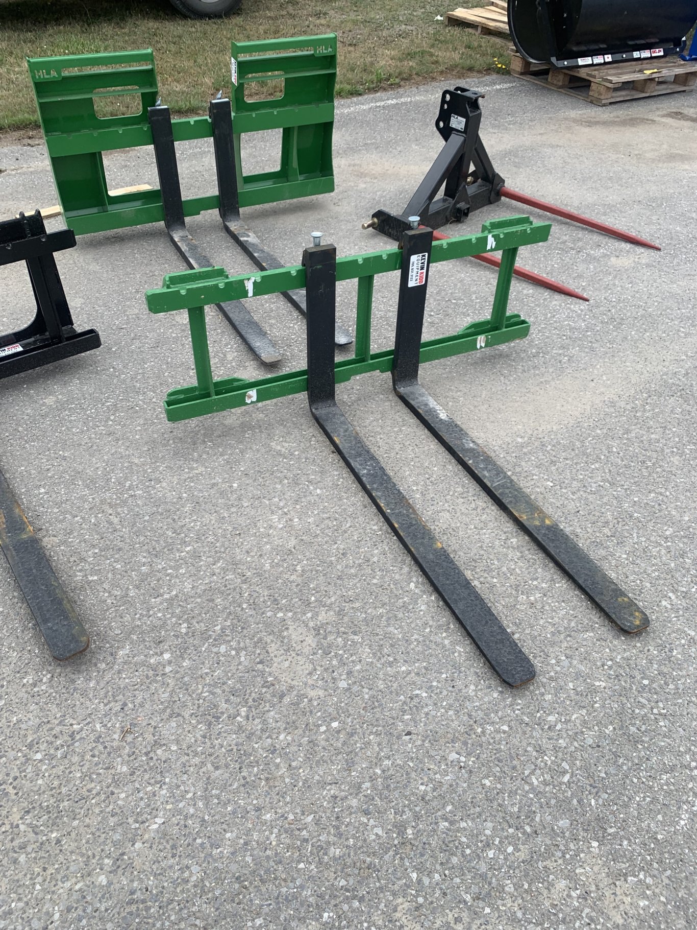 Hla 900lb 42” Pallet Forks