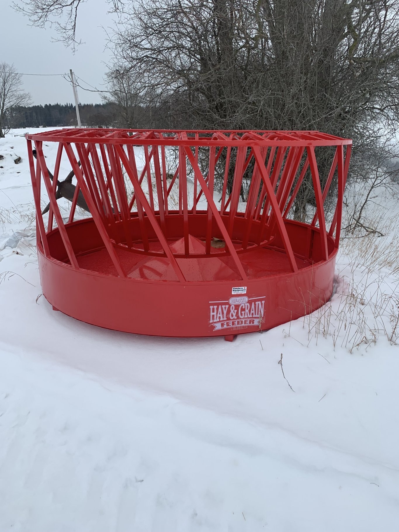 Hay And Grain Feeder