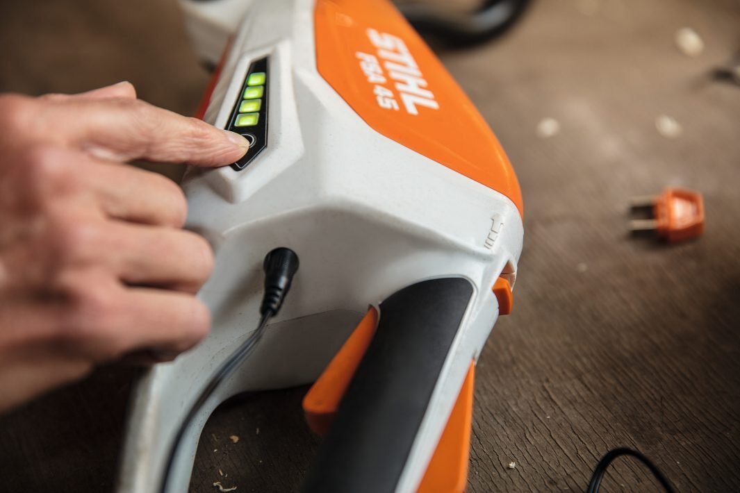 STIHL FSA 45 GRASS TRIMMER – AI LINE