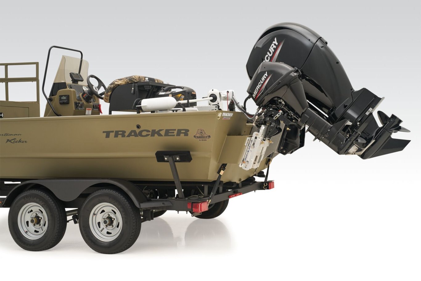 2025 Tracker GRIZZLY® 2072 CC SPORTSMAN KICKER