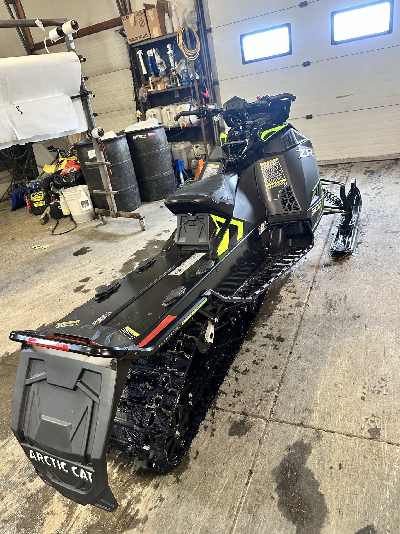 41098018 5
