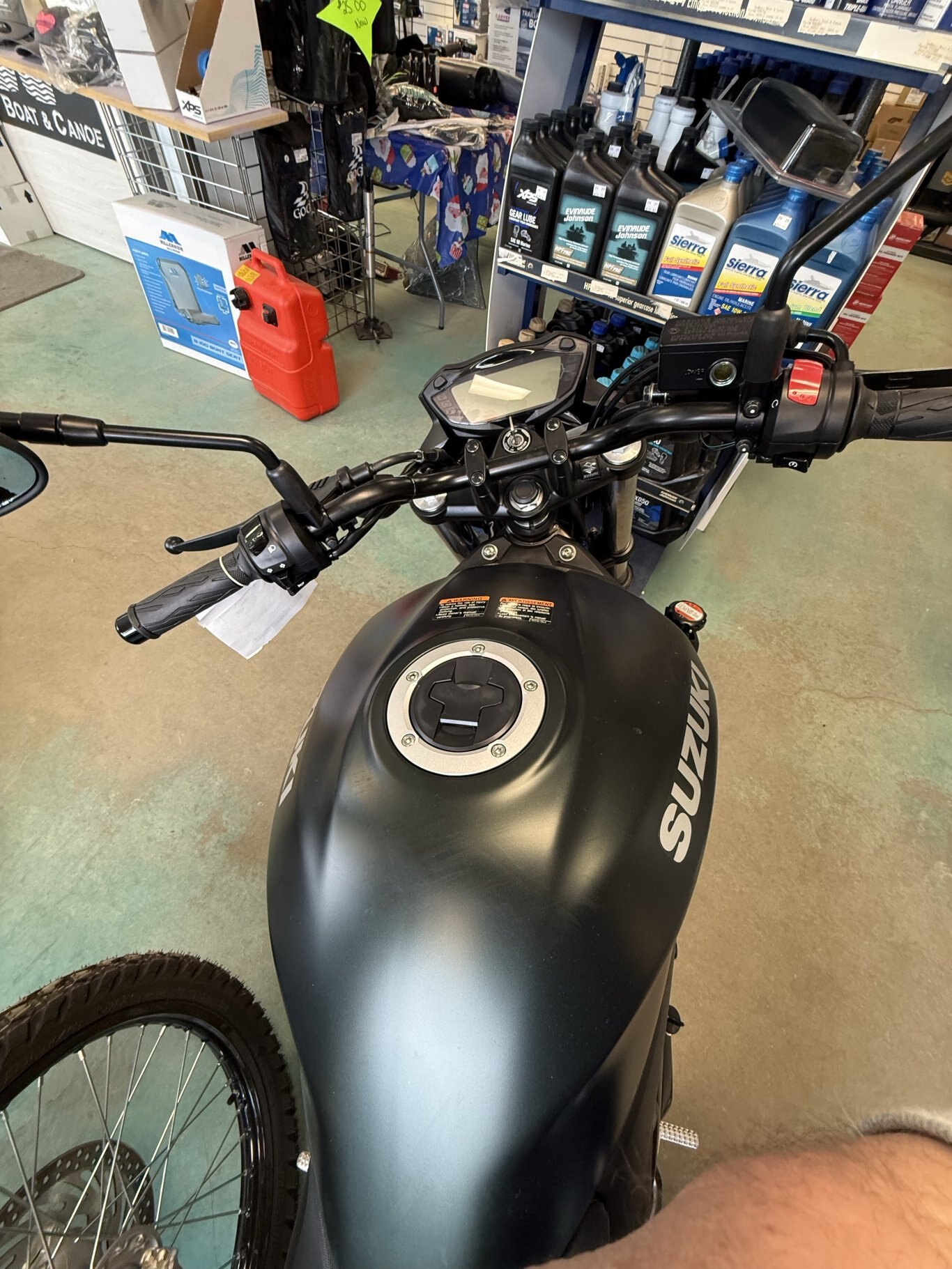 2025 Suzuki V-STROM 800AM5  Metallic Oort Gray