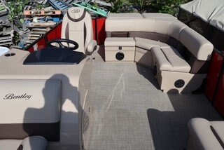 2025 Bentley Legacy Cruise 200 - Merc 60 CT