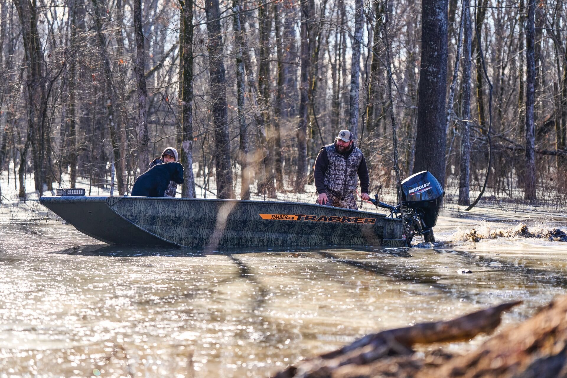 2027 GRIZZLY® 1553 T TIMBER - 40hp Mercury