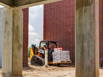 JCB 215T  Compact Track Loaders