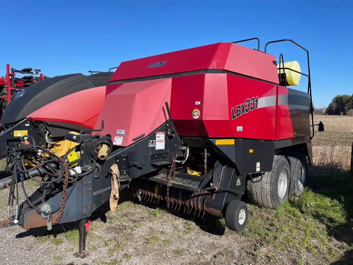  Case IH LBX331