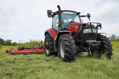 Case IH Farmall® 120U