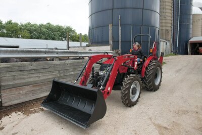 Case IH Farmall® Utility 70A