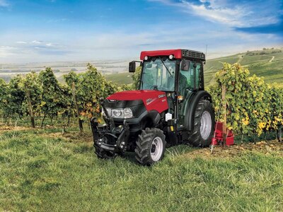 Case IH Farmall 110V Vineyard