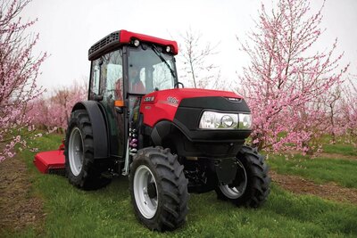 Case IH Farmall 100N