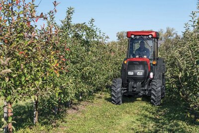 Case IH Farmall 110N