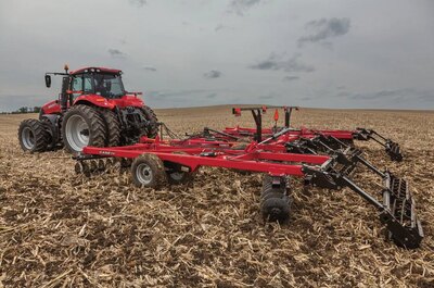 Case IH True-Tandem™ 345 Disk Harrow