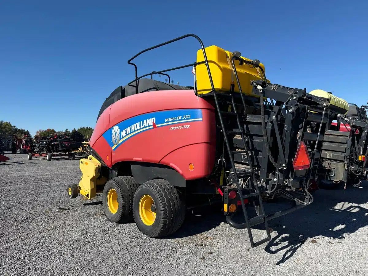 0 New Holland BB330