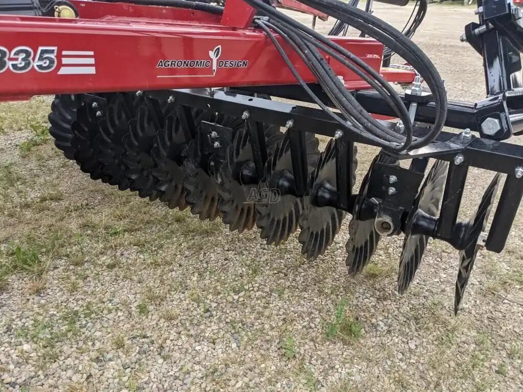 2022 Case IH 335 Barracuda