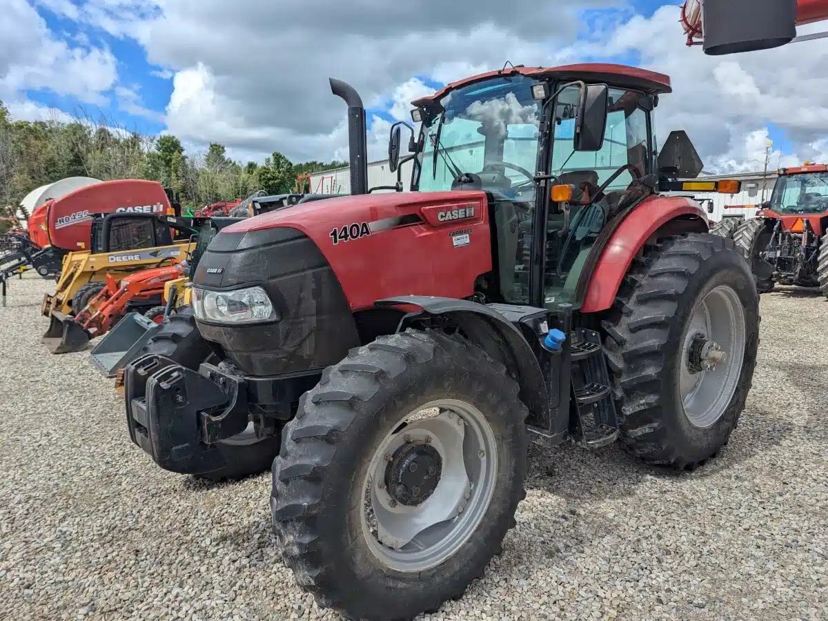 2019 Case IH FARMALL 140A