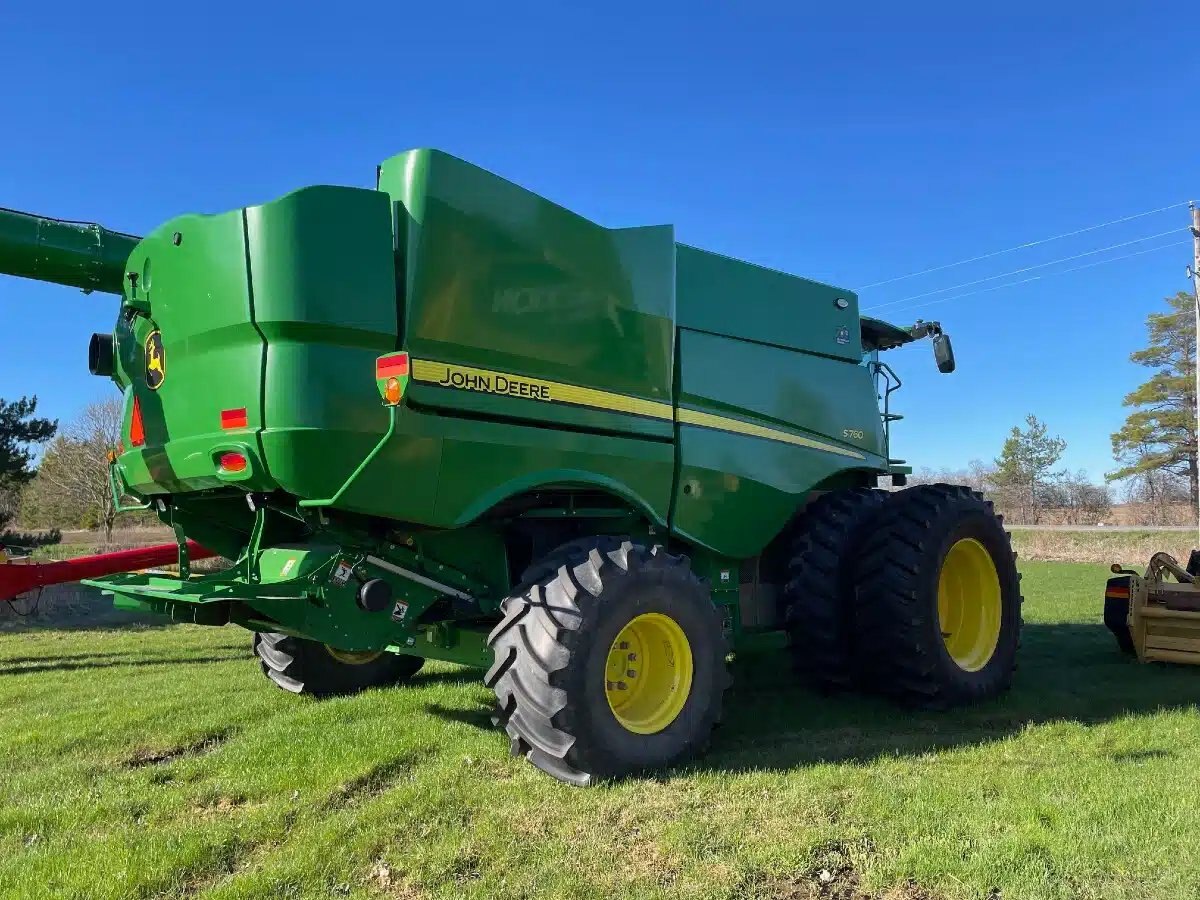 2022 John Deere S760