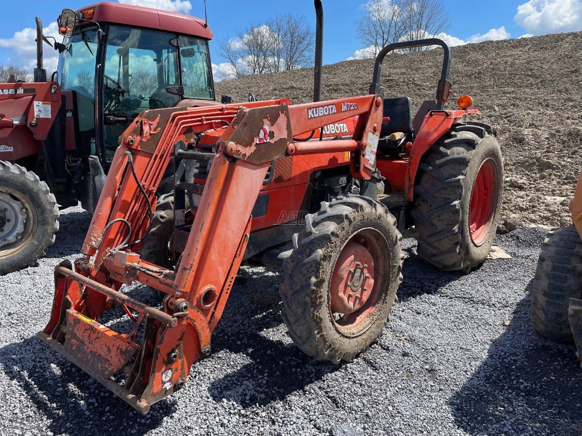 2005 Kubota M6800